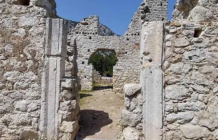 Bayrams Tree Hotel 2*